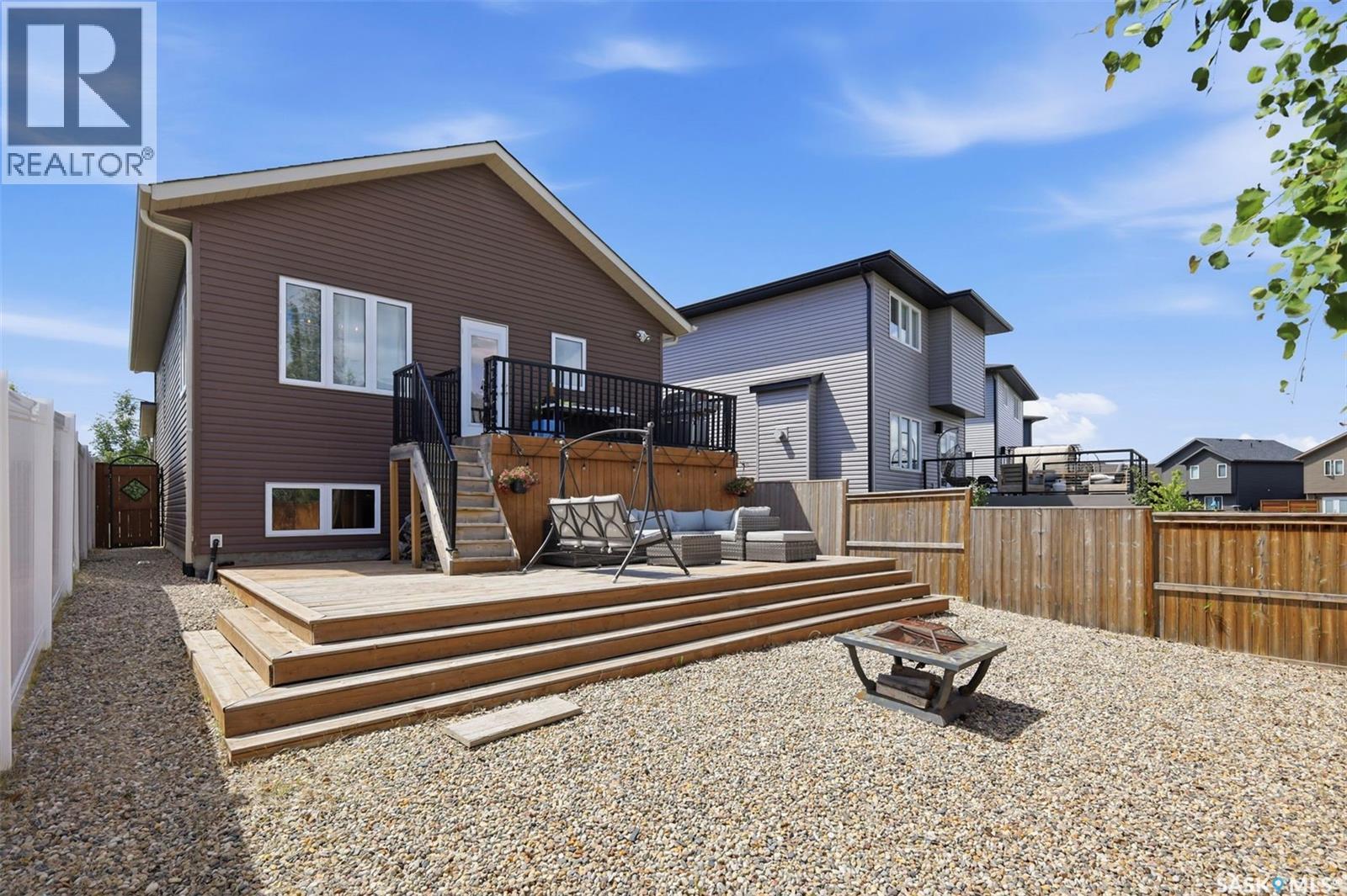 359 Underhill Bend, Saskatoon, SK