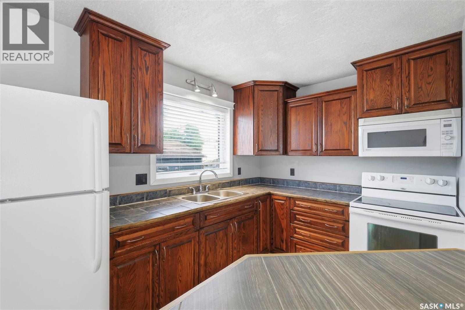 483 Wakabayashi Crescent, Saskatoon, SK