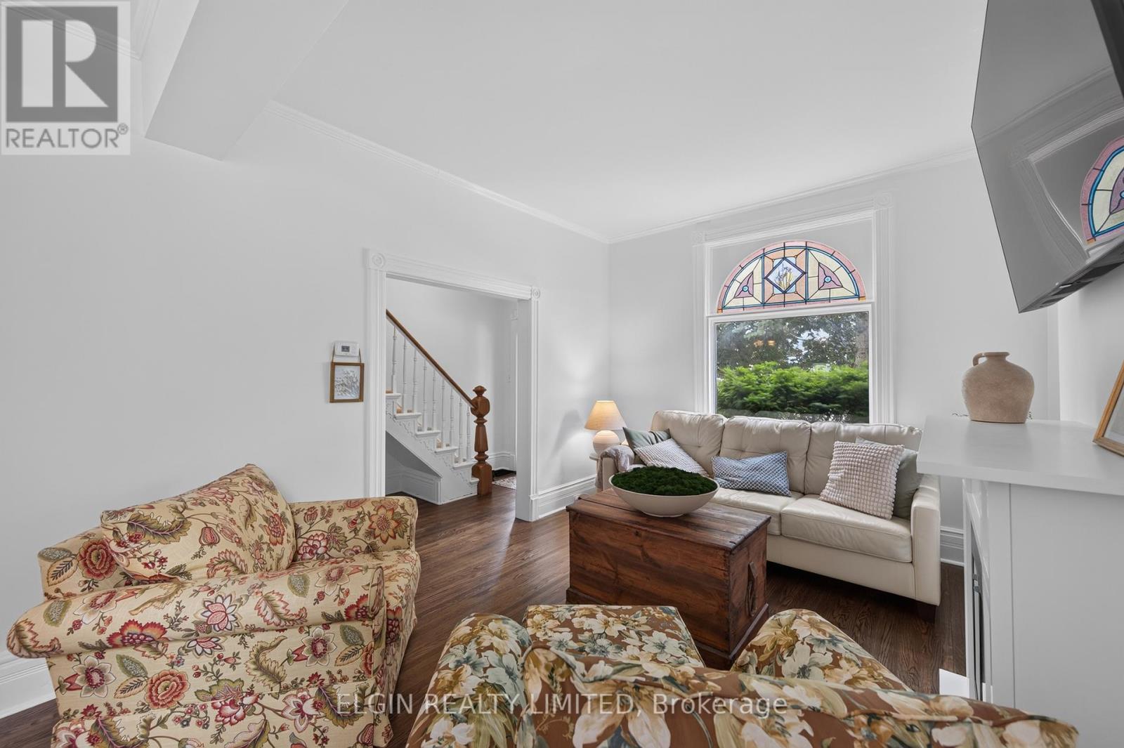 Living - 25 Locust Street, St. Thomas, ON - Indoor Photo Showing Living Room
