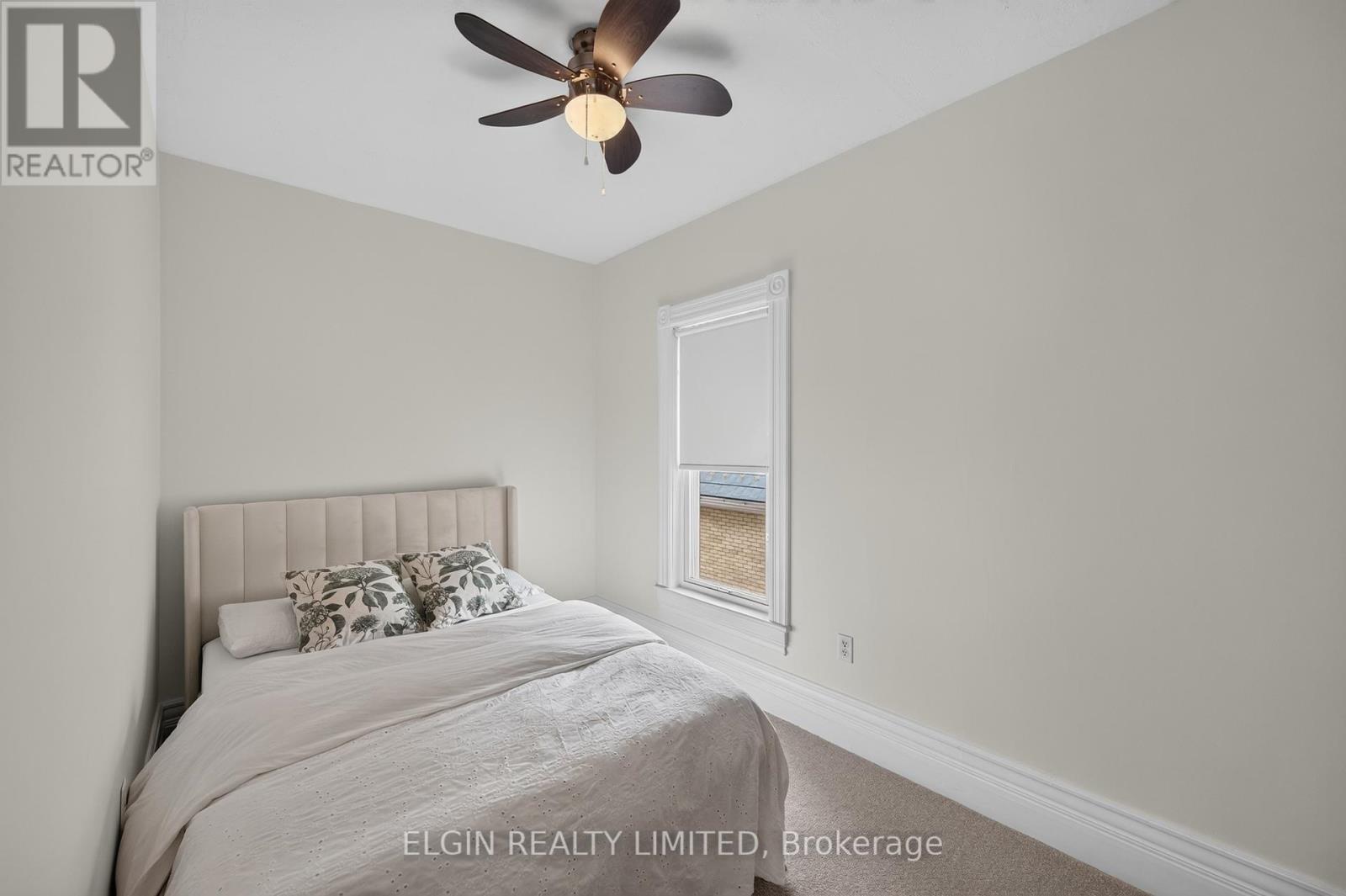 Bedroom - 25 Locust Street, St. Thomas, ON - Indoor Photo Showing Bedroom