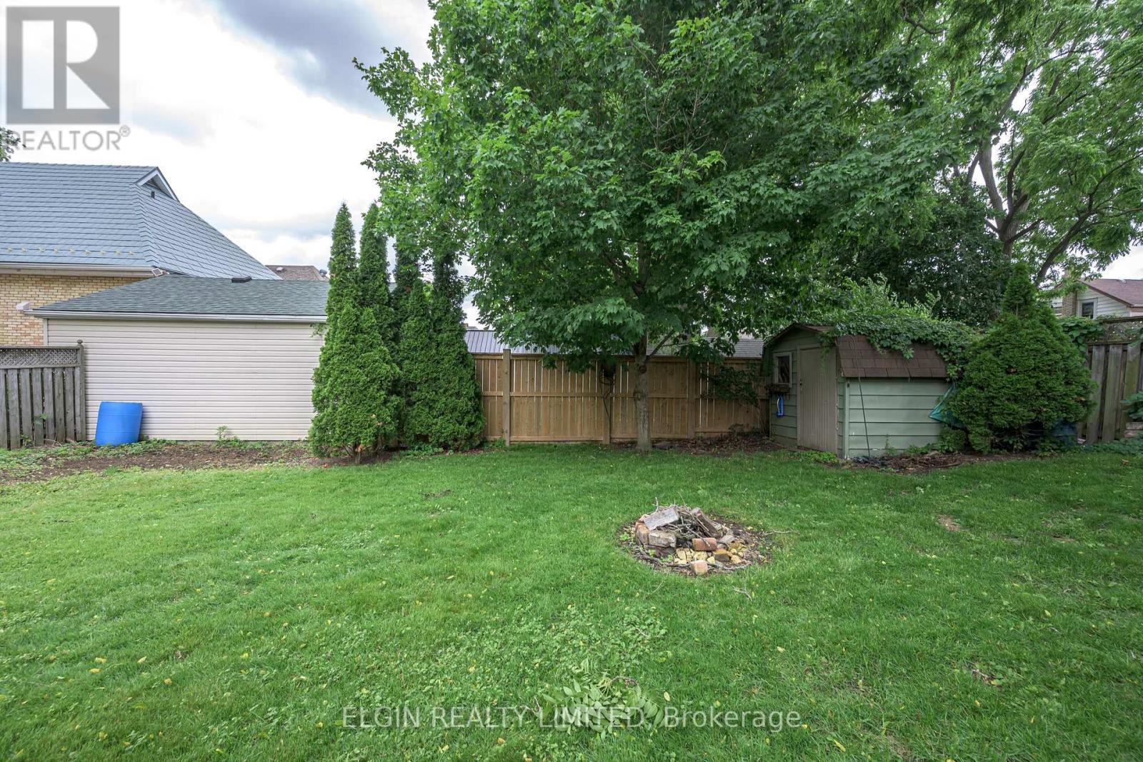 25 Locust Street, St. Thomas, ON - Outdoor