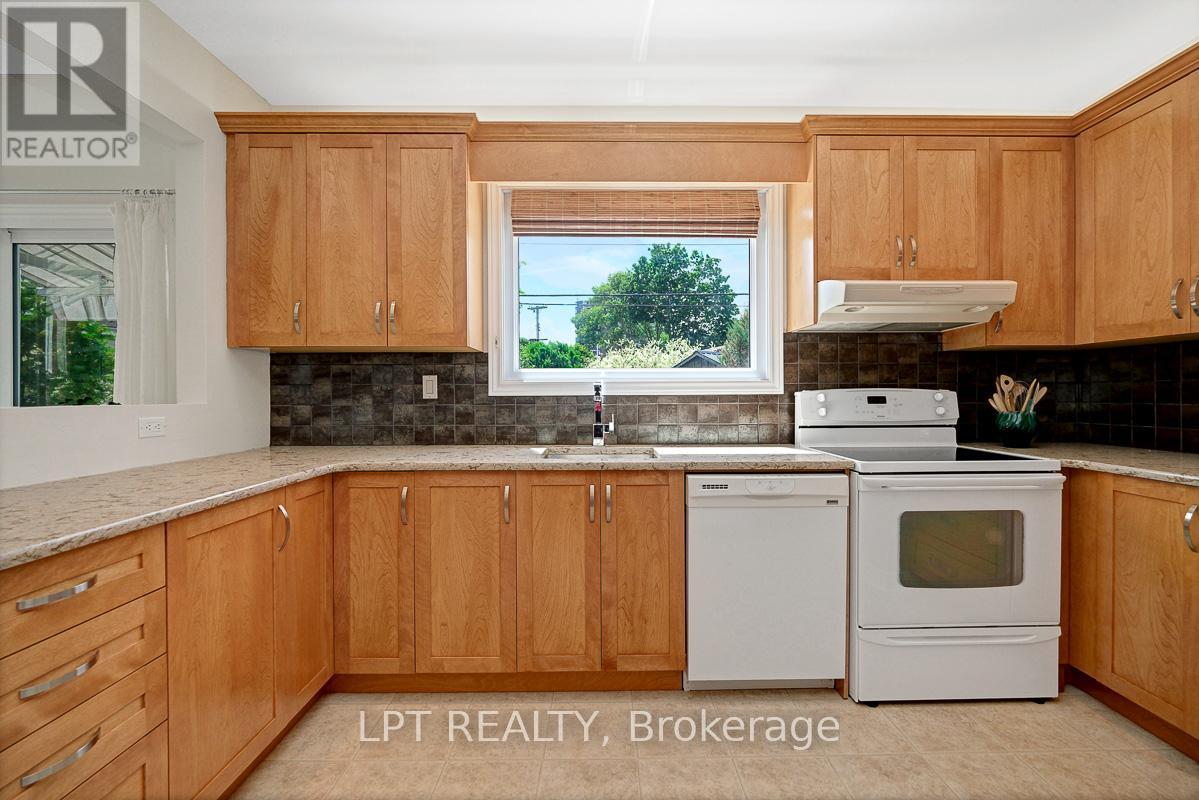 1772 Dunkirk Crescent, Ottawa, ON