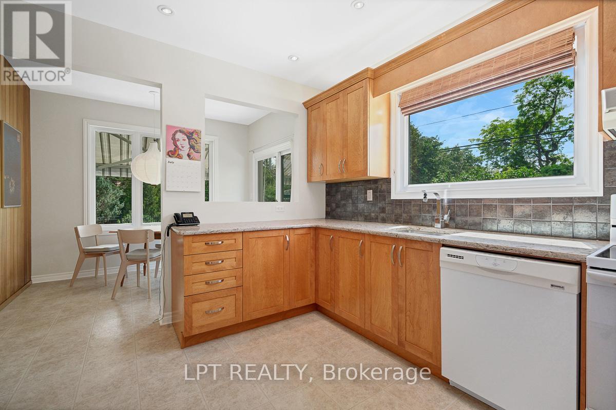 1772 Dunkirk Crescent, Ottawa, ON