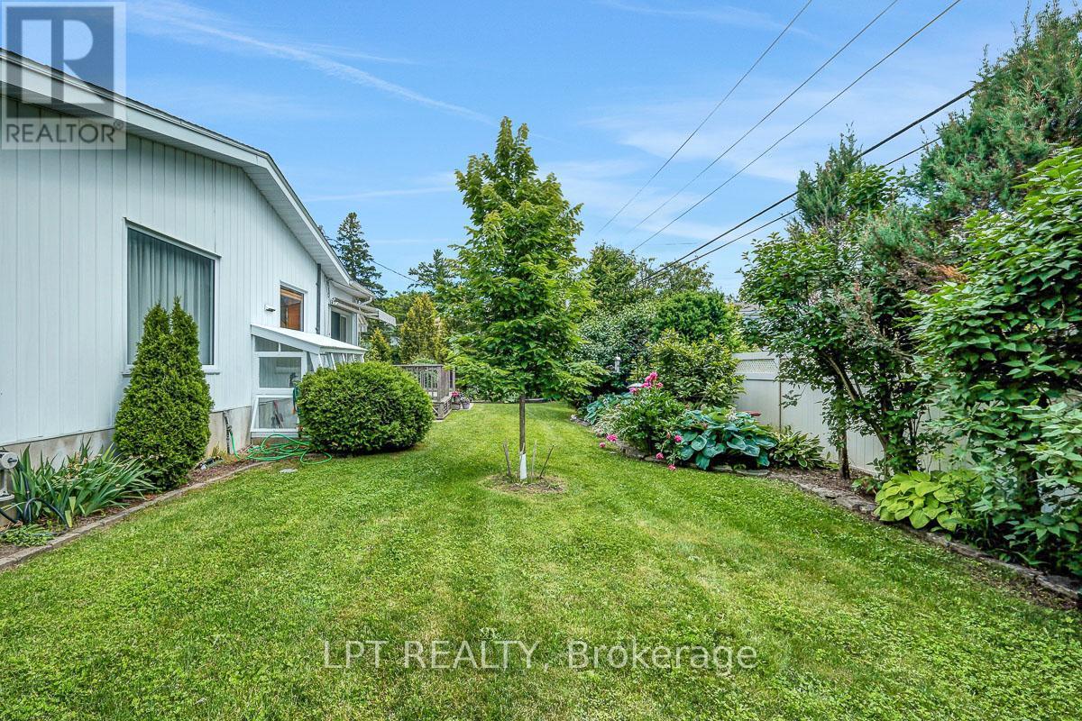 1772 Dunkirk Crescent, Ottawa, ON