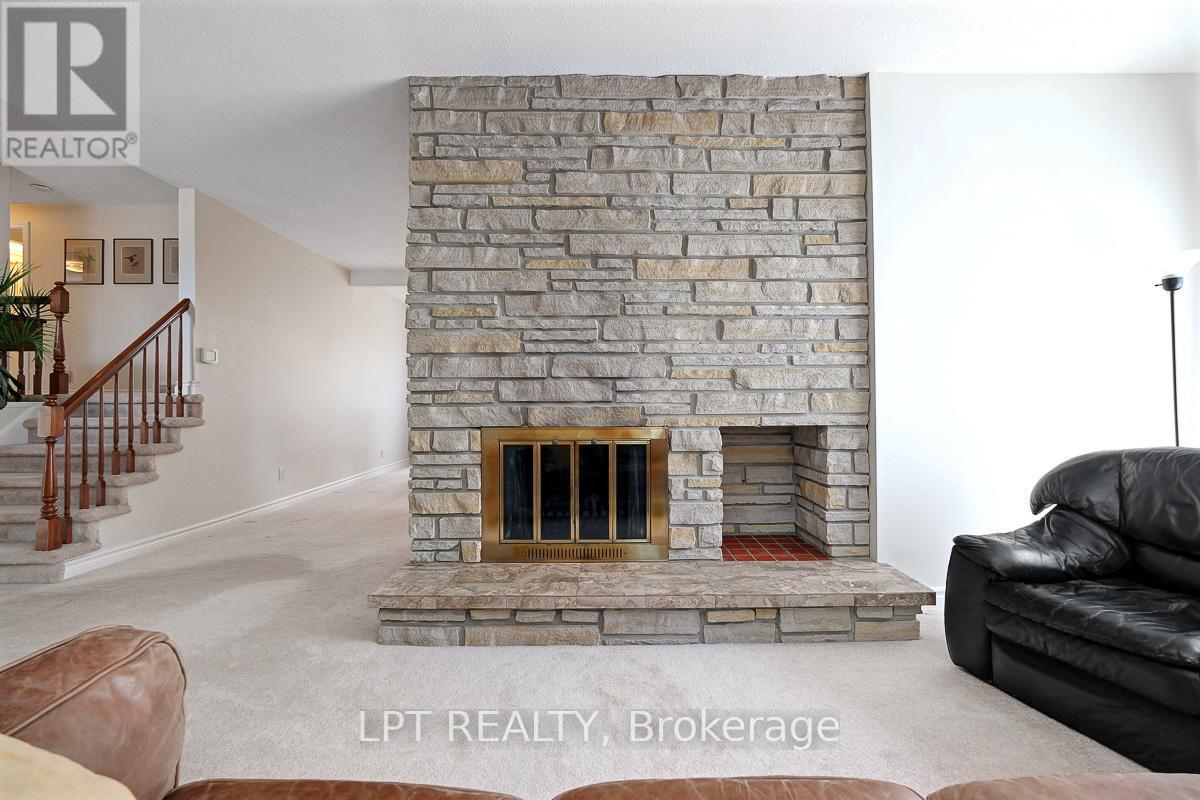 1772 Dunkirk Crescent, Ottawa, ON