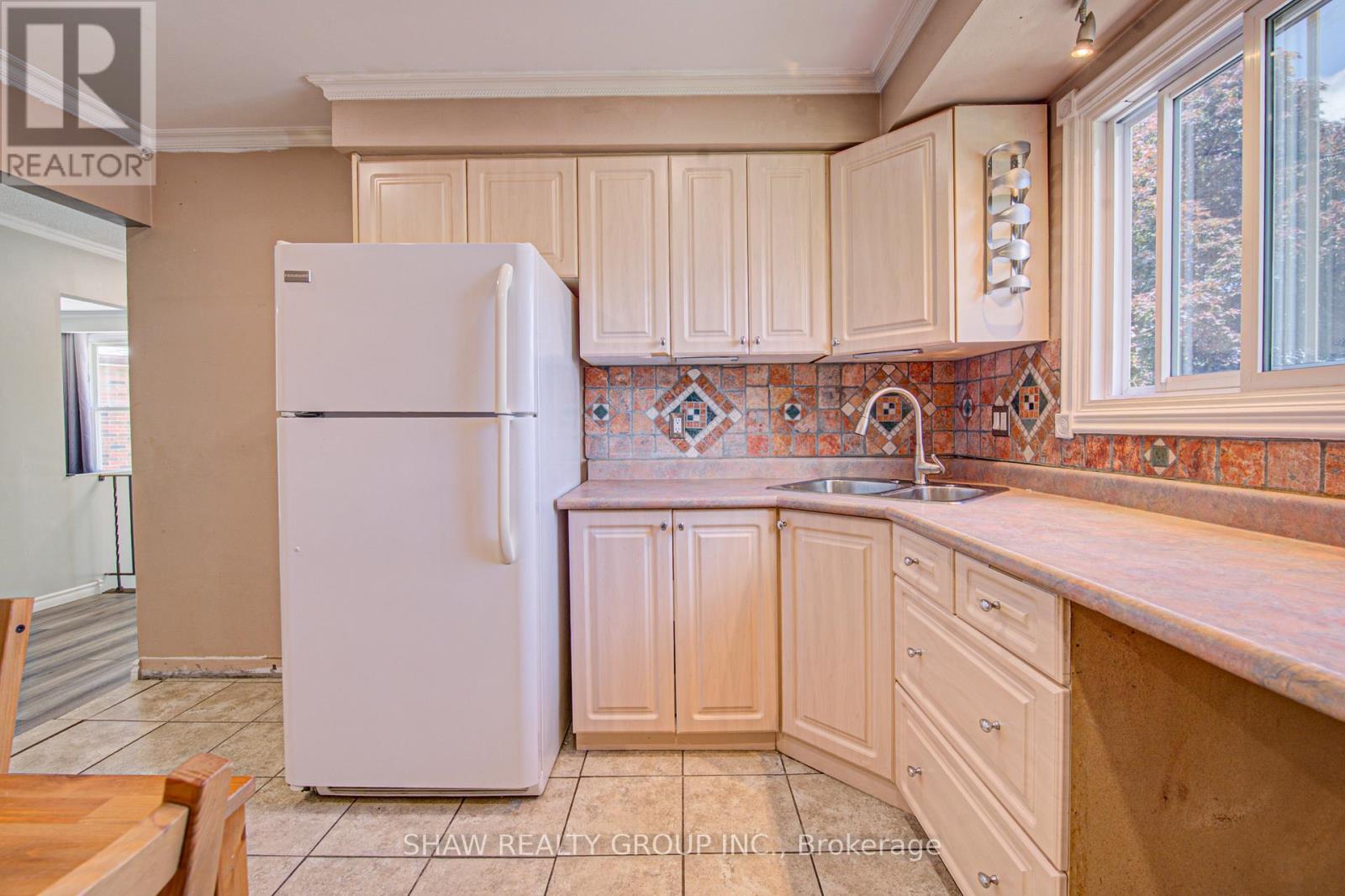 14 Krafty Court, Hamilton, ON