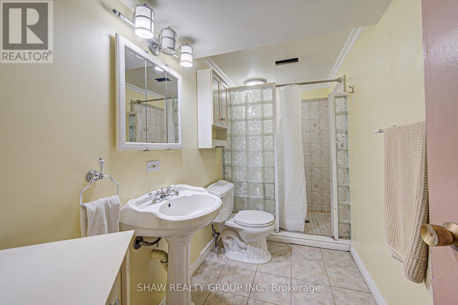 14 Krafty Court, Hamilton, ON