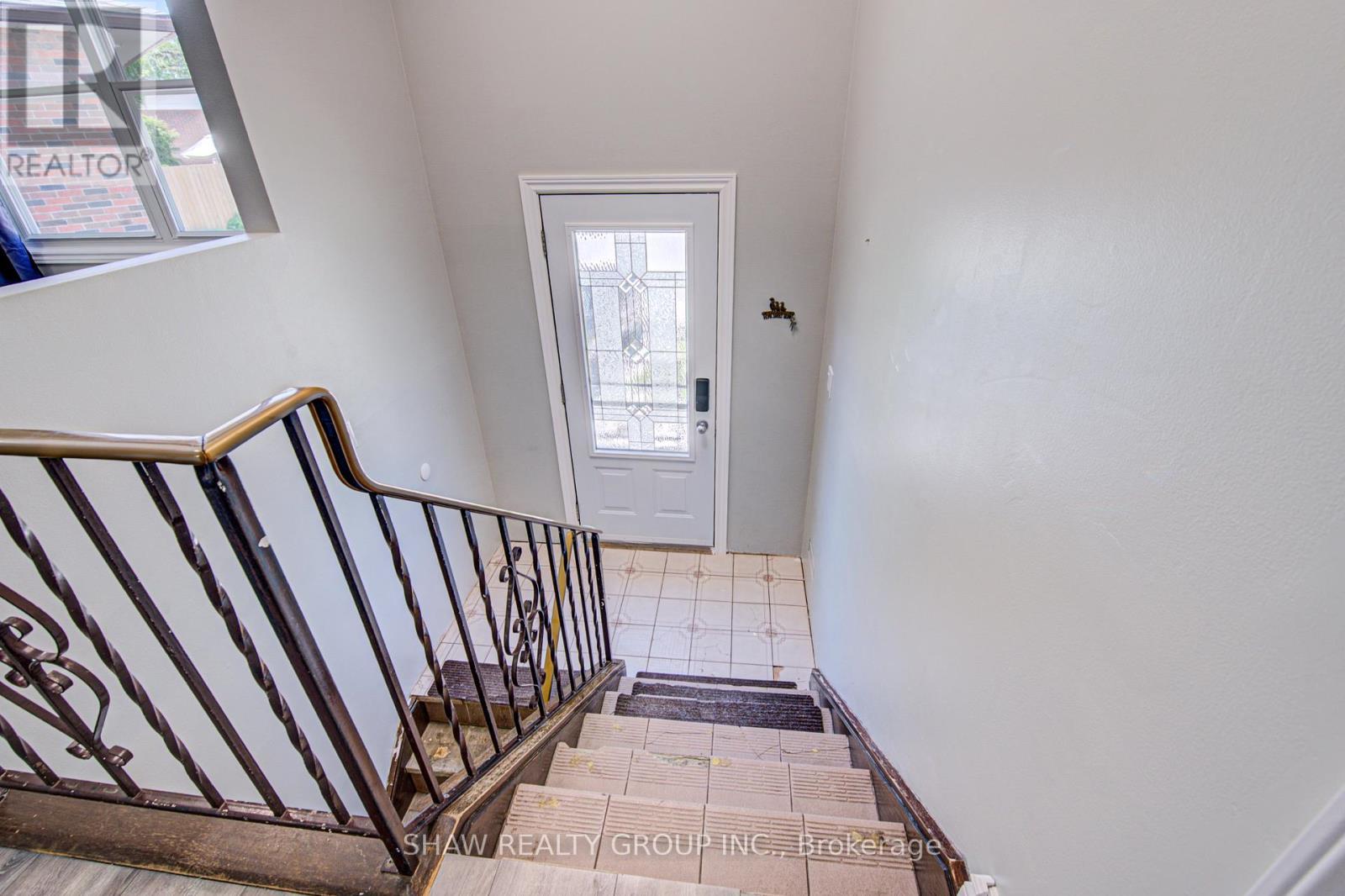 14 Krafty Court, Hamilton, ON