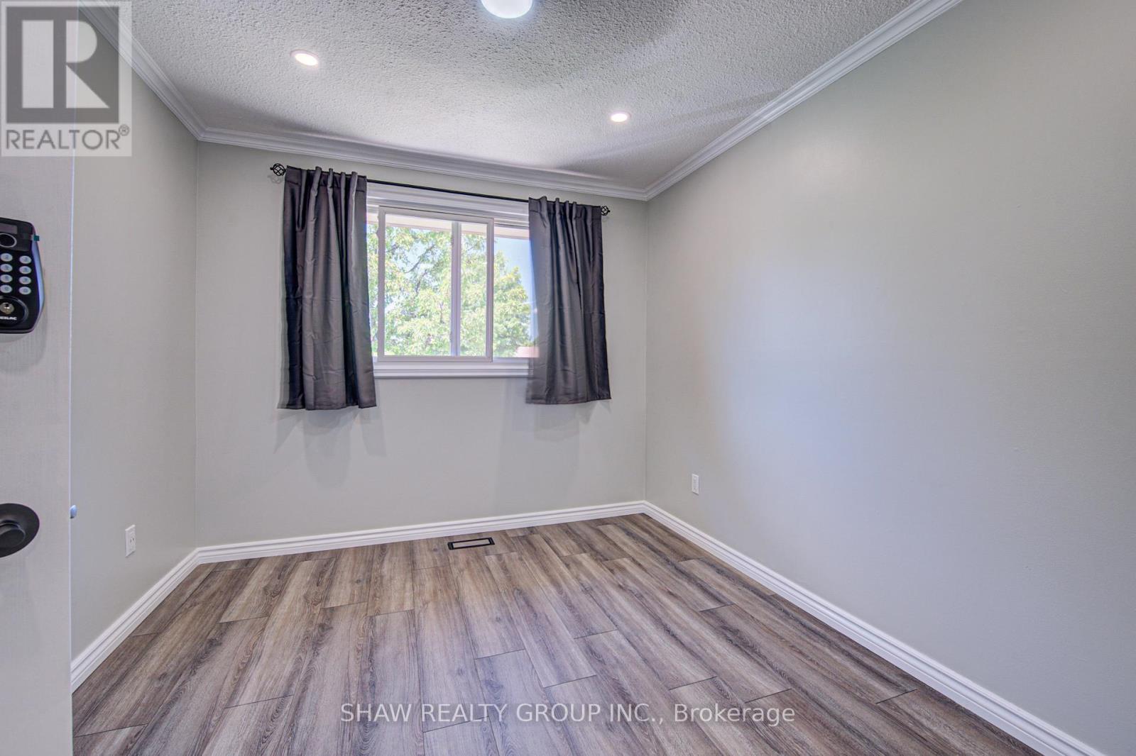 14 Krafty Court, Hamilton, ON