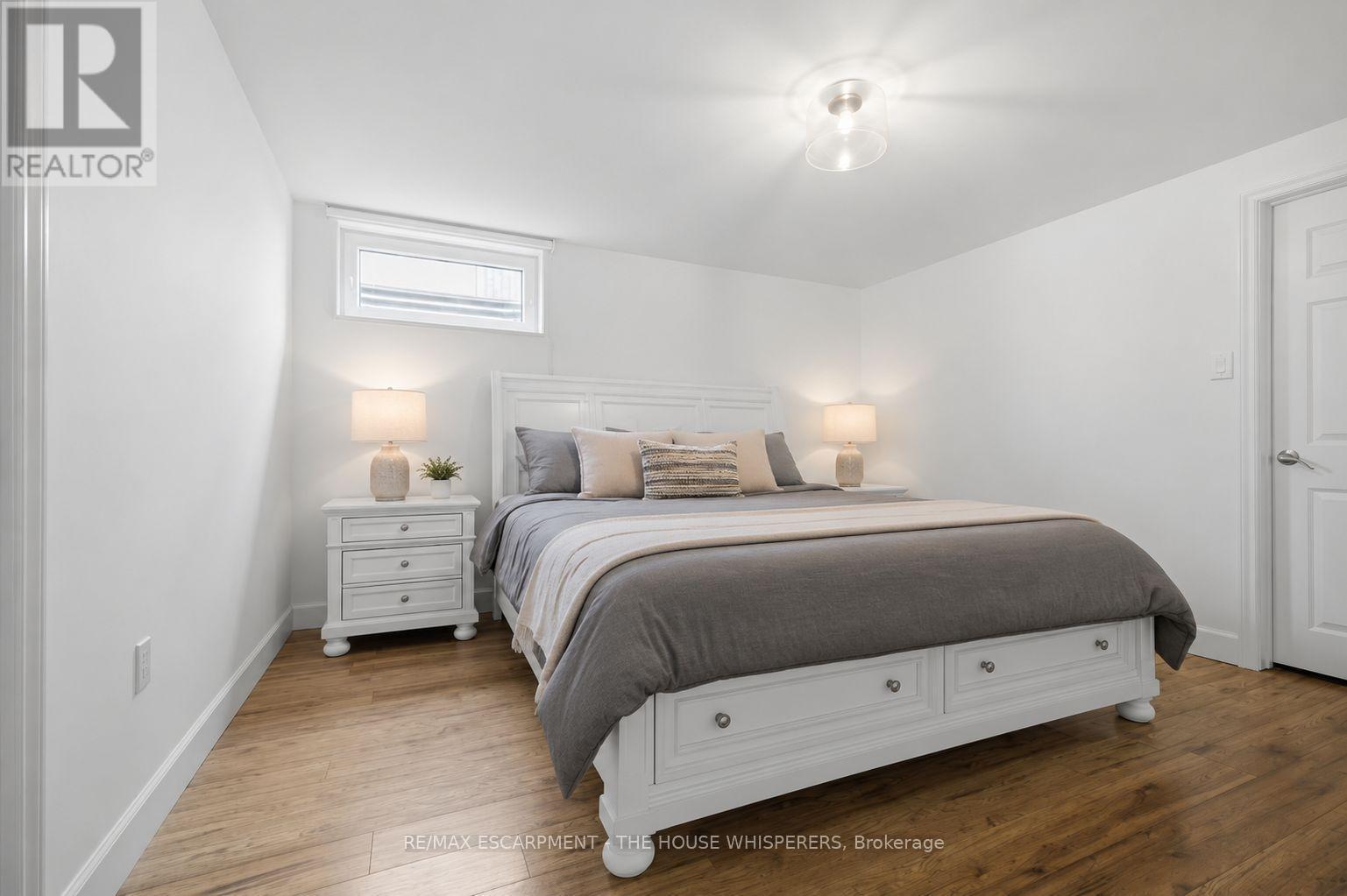521 Falconridge Crescent, Kitchener, ON
