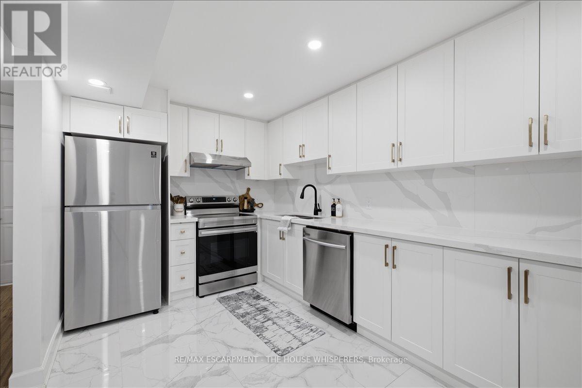 521 Falconridge Crescent, Kitchener, ON