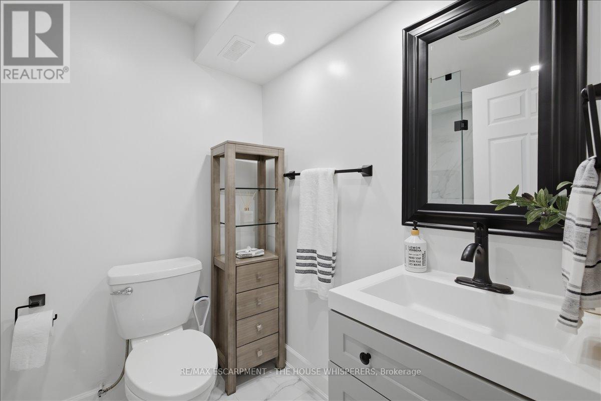 521 Falconridge Crescent, Kitchener, ON