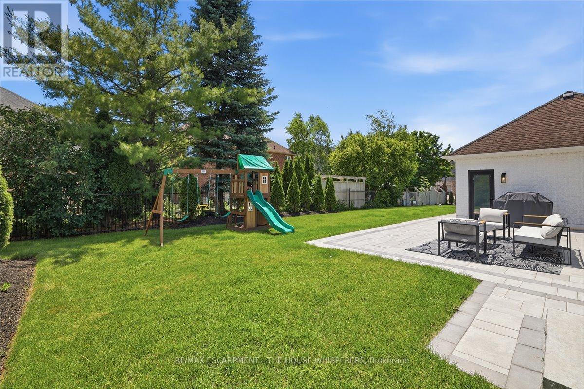 521 Falconridge Crescent, Kitchener, ON