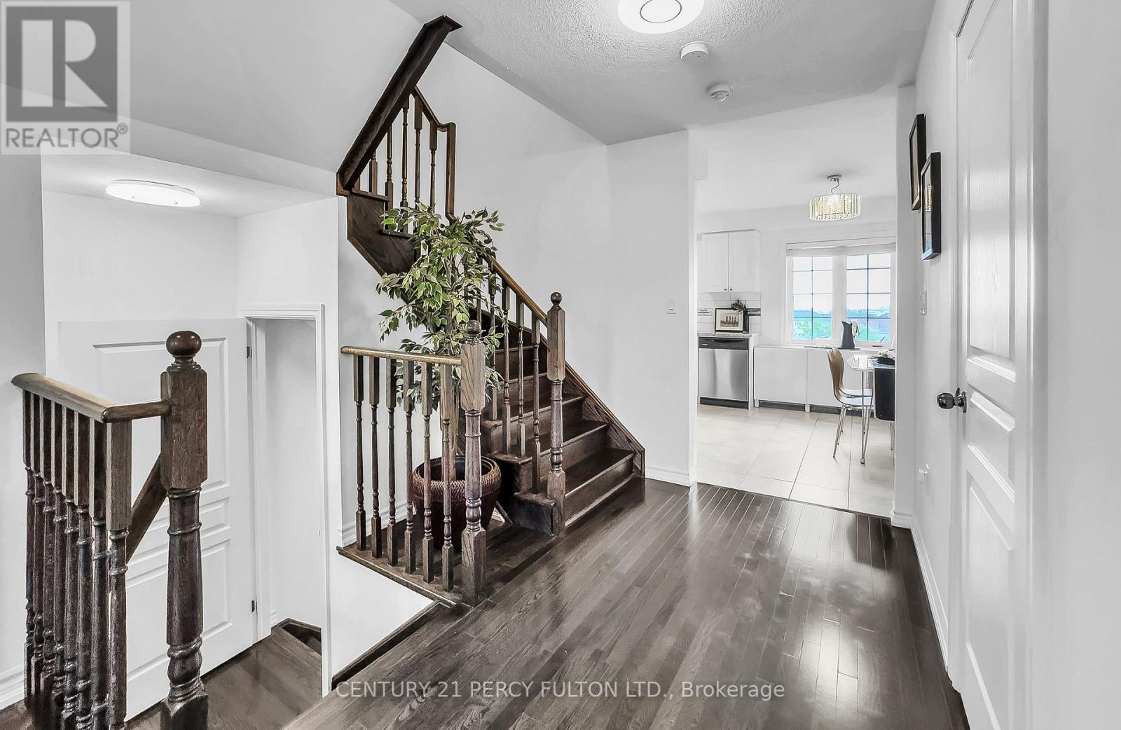 86 Magpie Way, Whitby, ON