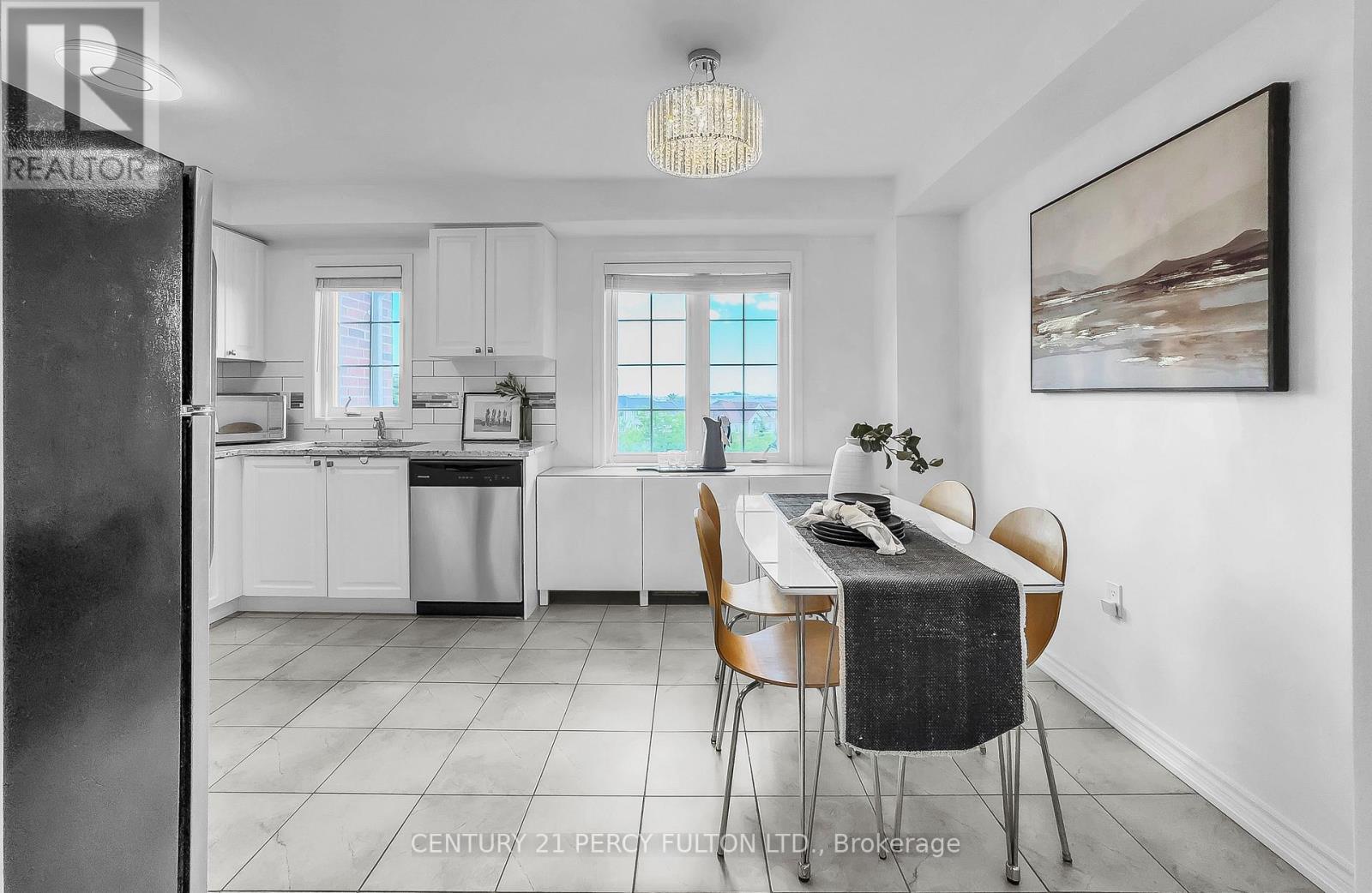 86 Magpie Way, Whitby, ON