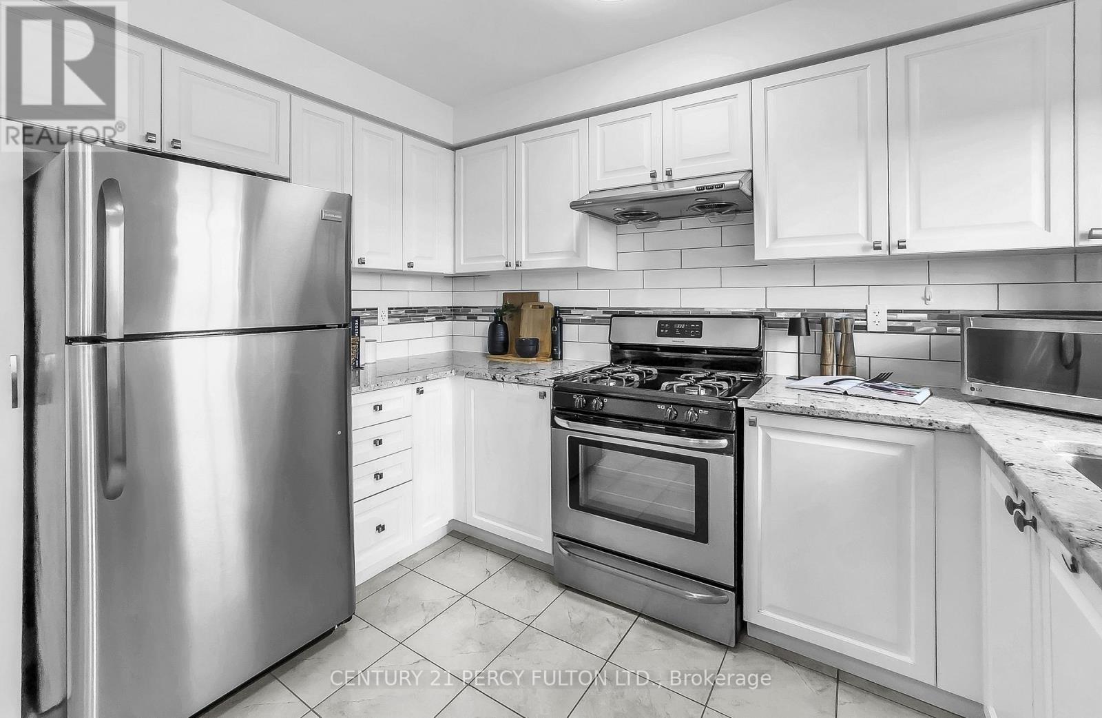86 Magpie Way, Whitby, ON