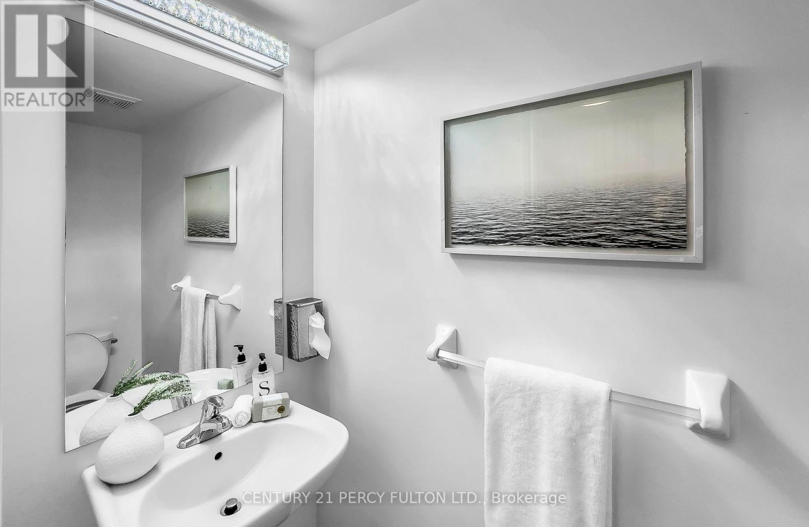 86 Magpie Way, Whitby, ON