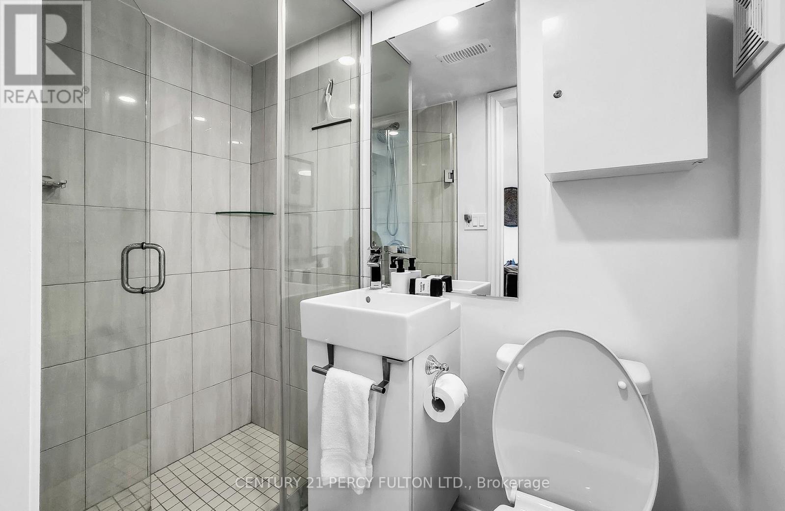 86 Magpie Way, Whitby, ON