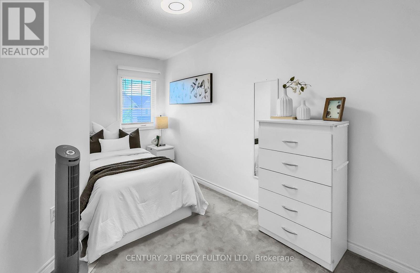 86 Magpie Way, Whitby, ON