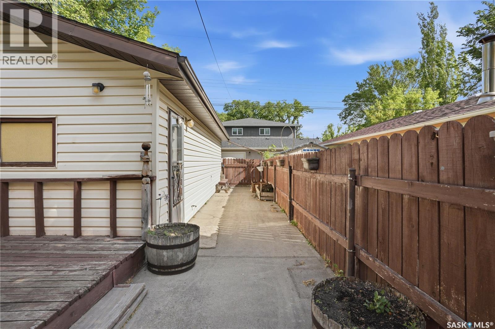 525 5Th Street E, Saskatoon, SK