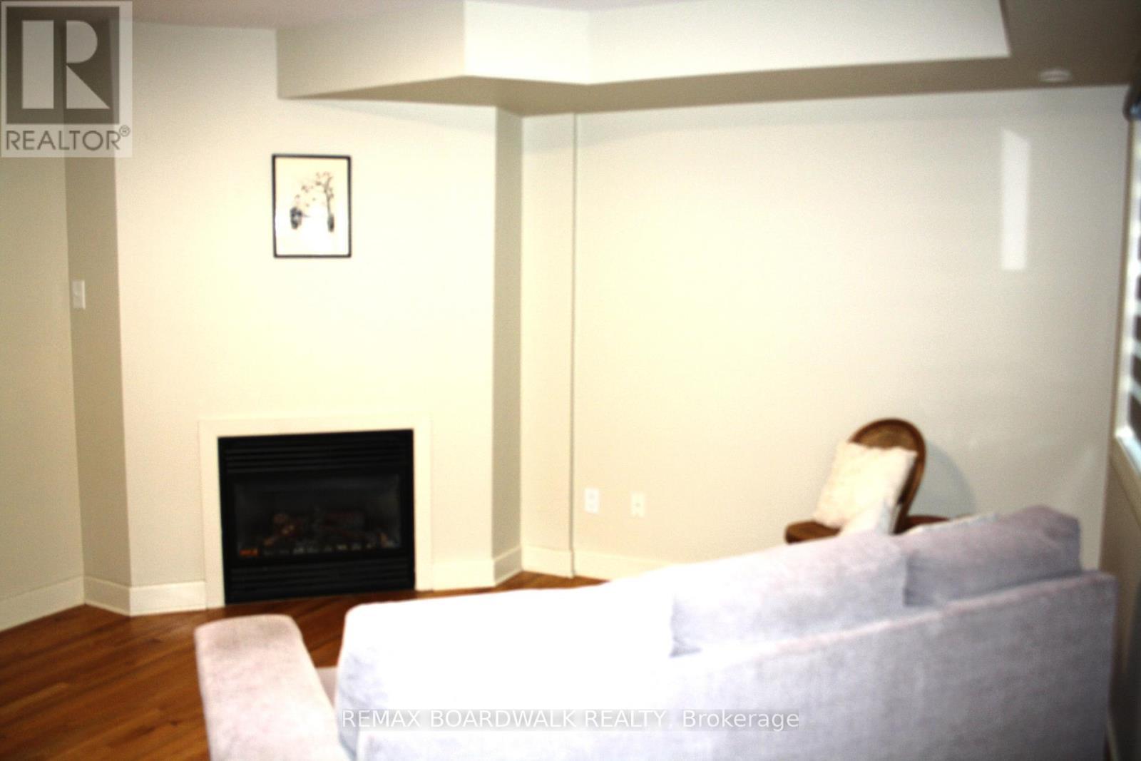 51 Drouin Avenue, Ottawa, ON