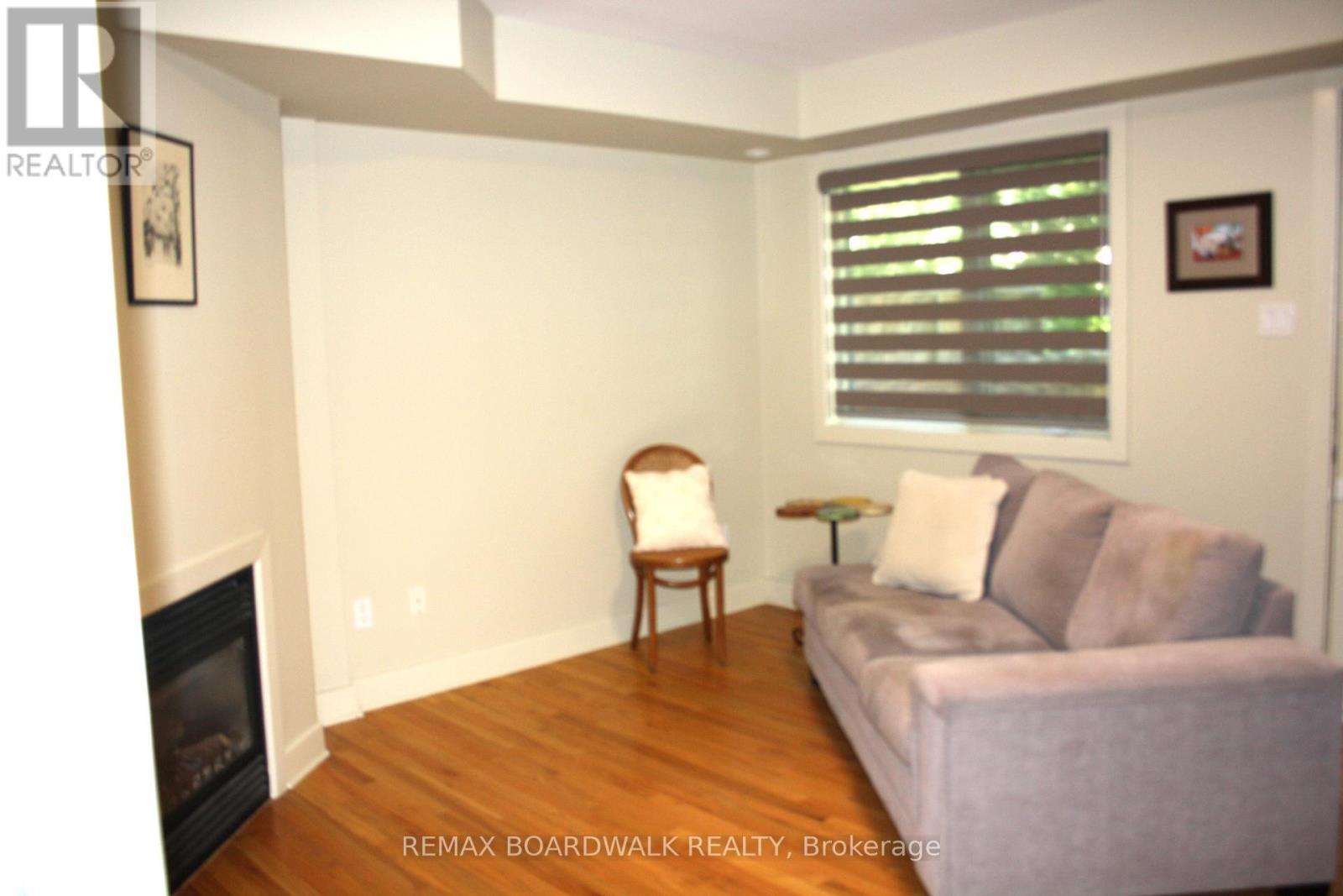 51 Drouin Avenue, Ottawa, ON