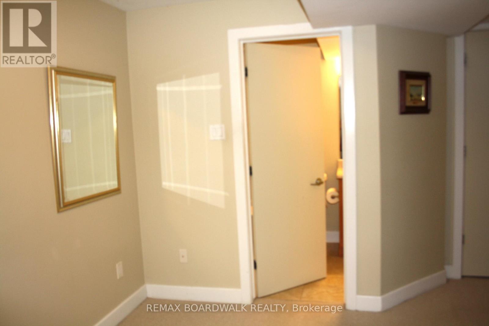 51 Drouin Avenue, Ottawa, ON