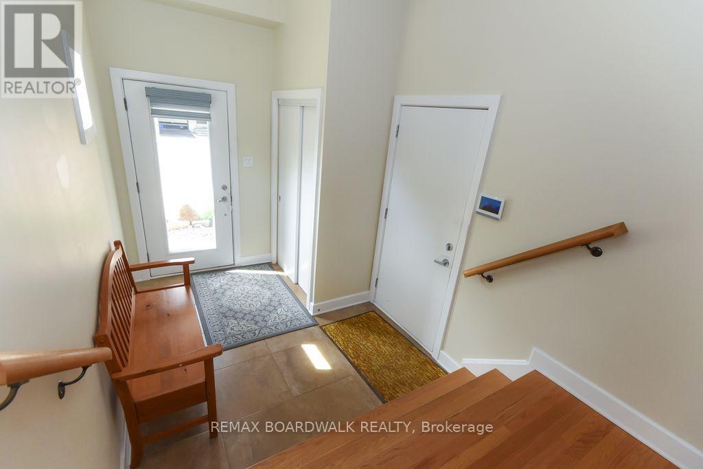 51 Drouin Avenue, Ottawa, ON - Indoor Photo Showing Other Room