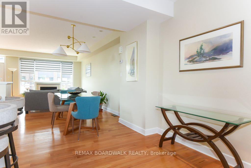 51 Drouin Avenue, Ottawa, ON - Indoor Photo Showing Dining Room