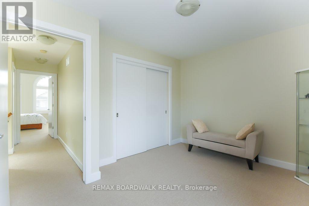 51 Drouin Avenue, Ottawa, ON - Indoor Photo Showing Other Room
