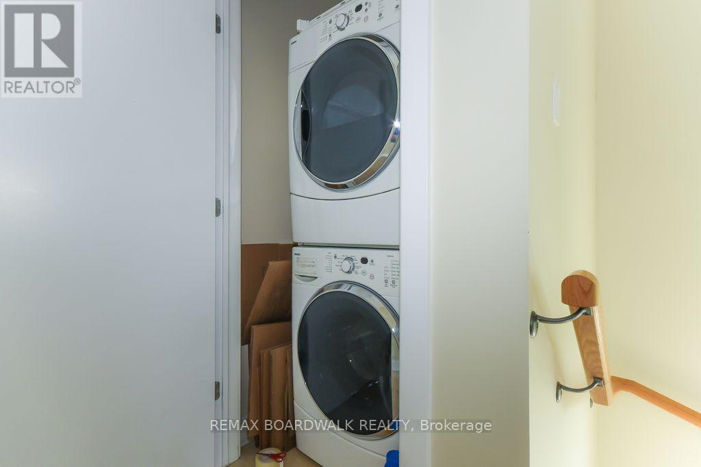 51 Drouin Avenue, Ottawa, ON - Indoor Photo Showing Laundry Room