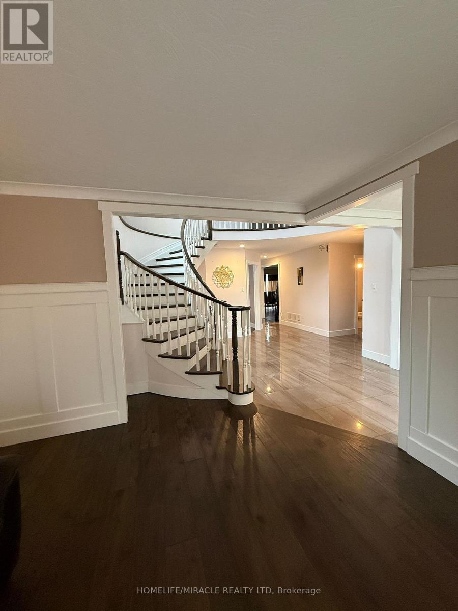 2133 Heidi Avenue, Burlington, ON