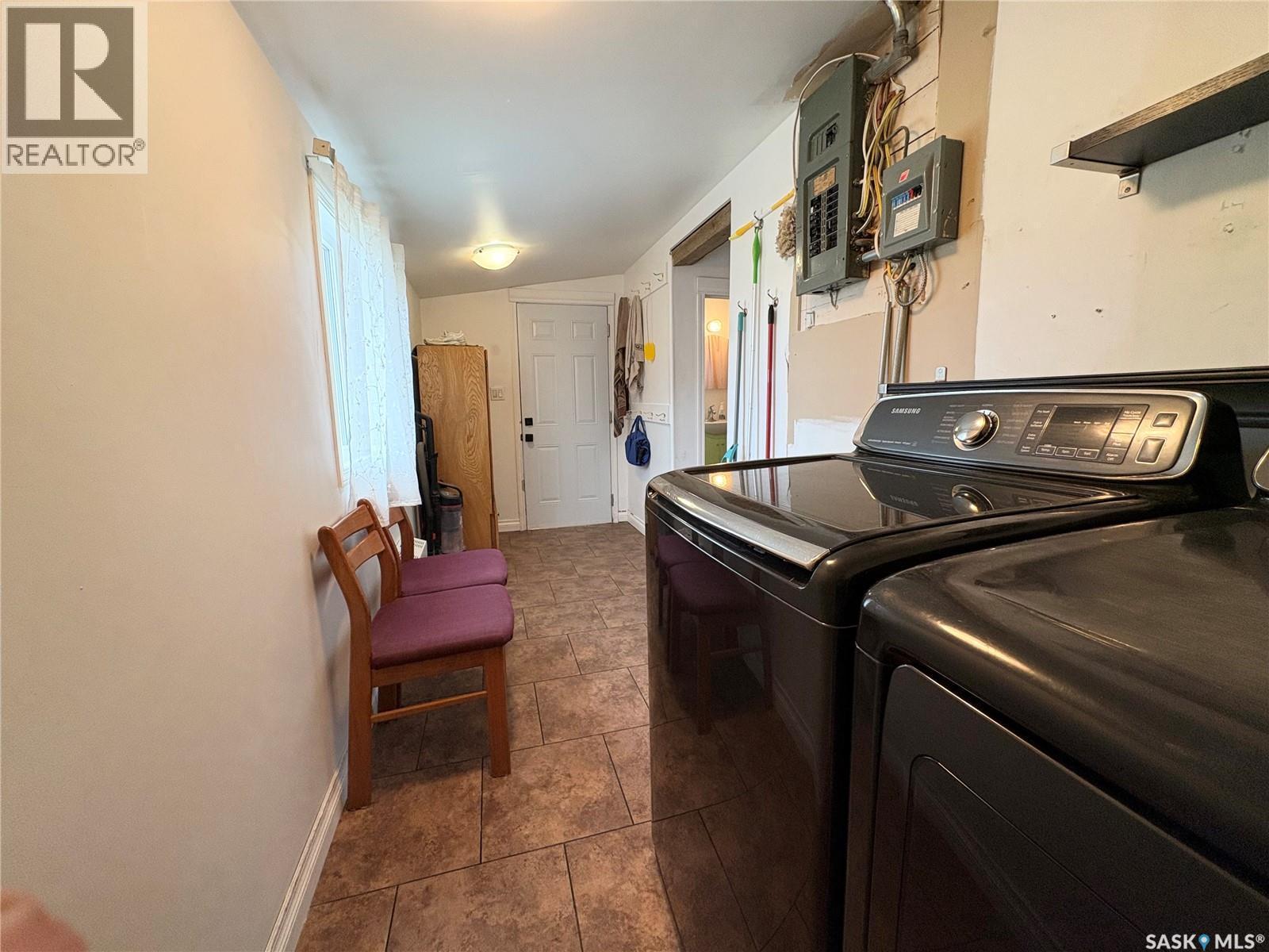 276 2Nd Avenue E, Unity, SK