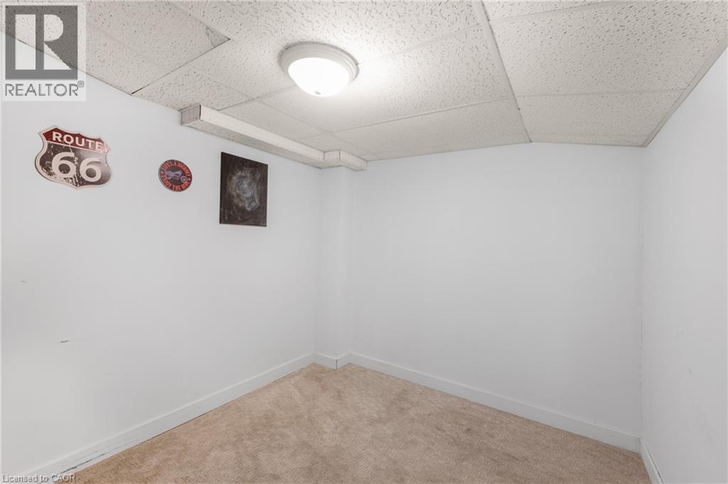 5275 Banting Court, Burlington, ON