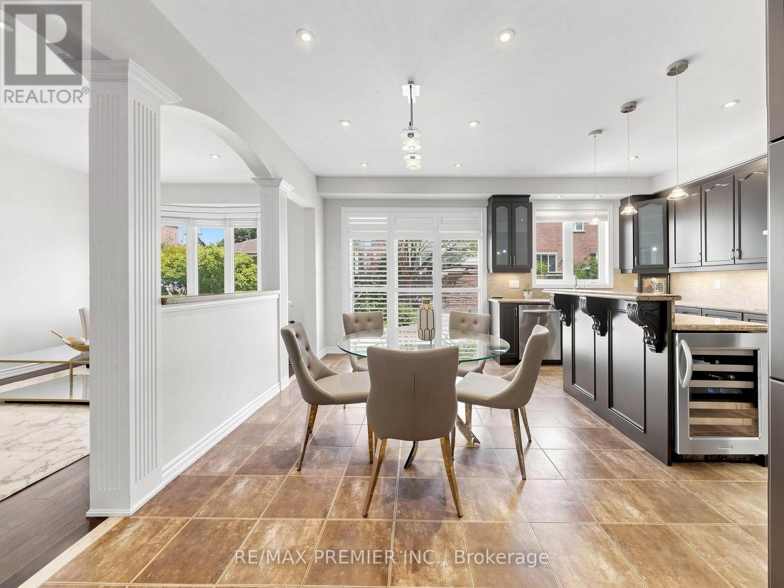 50 Ascalon Drive, Vaughan, ON