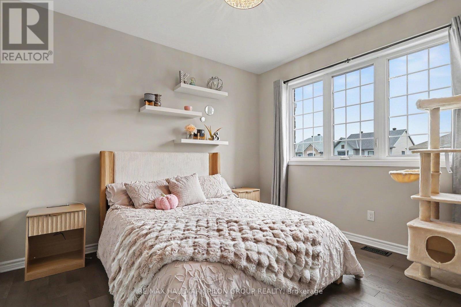 368 Hepatica Way, Ottawa, ON