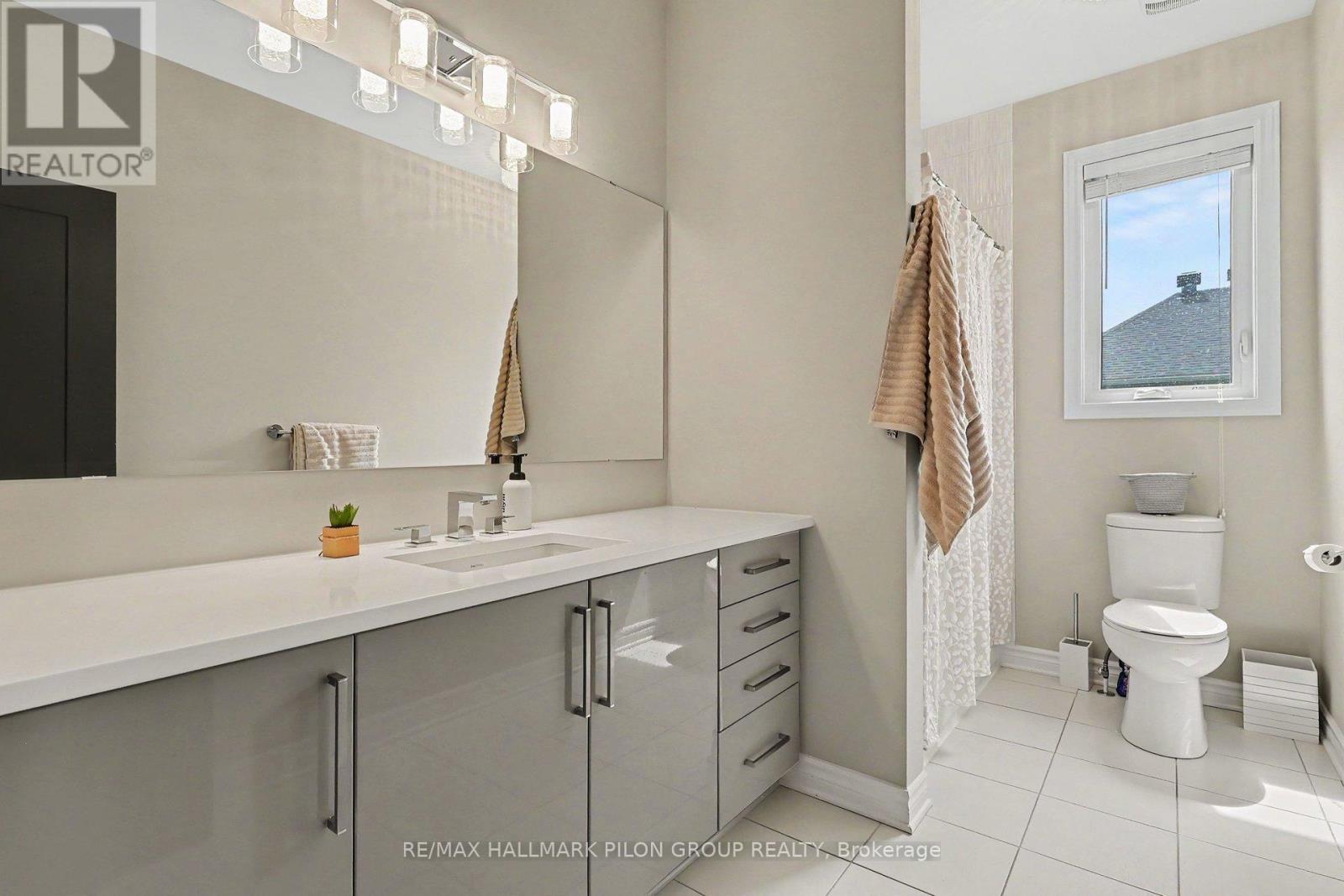 368 Hepatica Way, Ottawa, ON