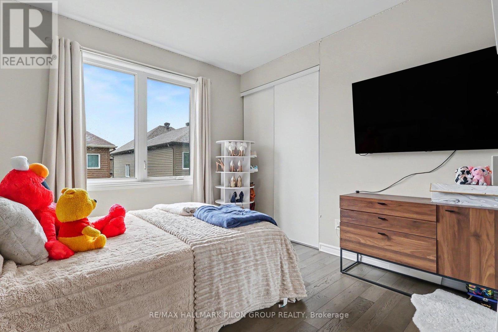 368 Hepatica Way, Ottawa, ON