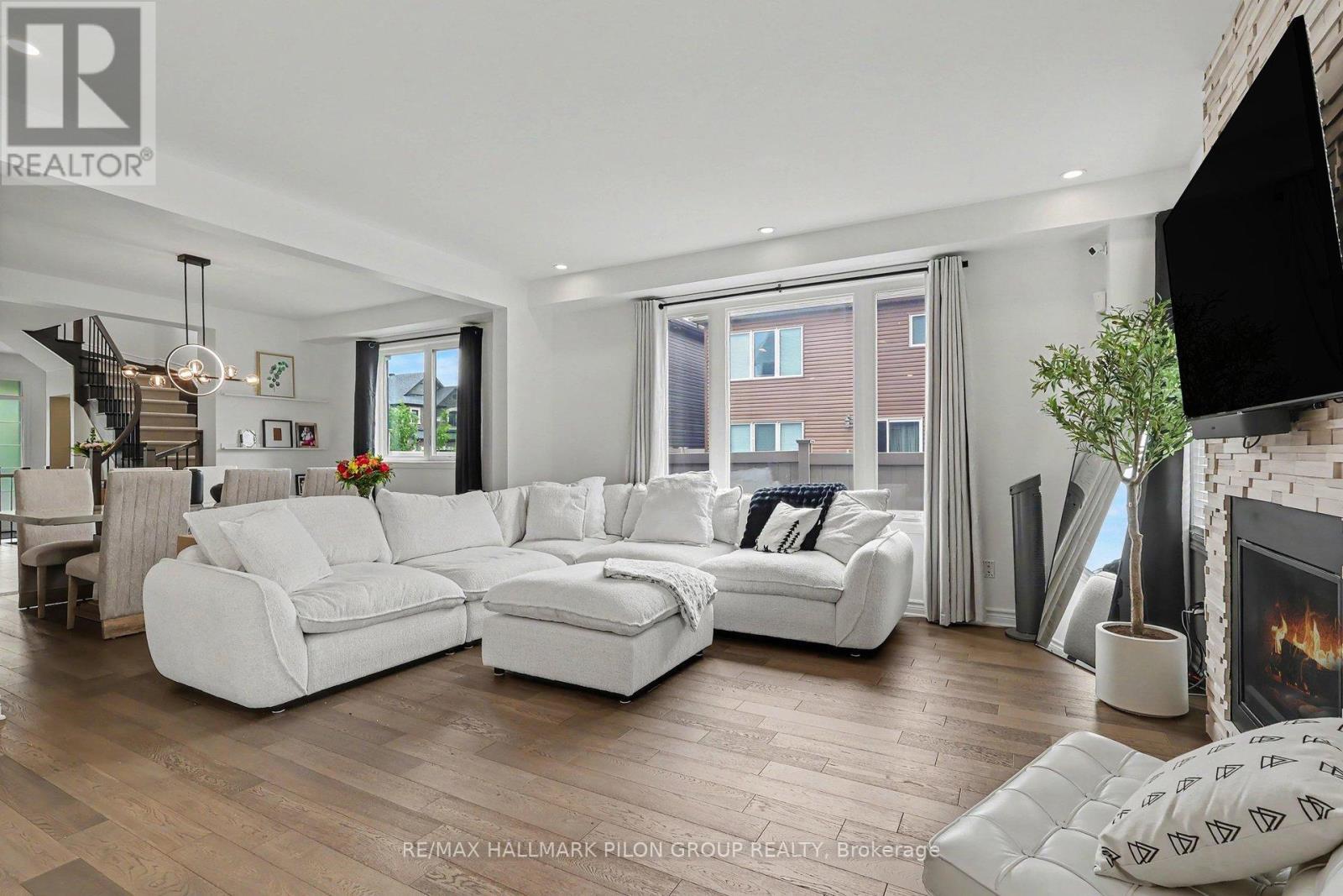 368 Hepatica Way, Ottawa, ON