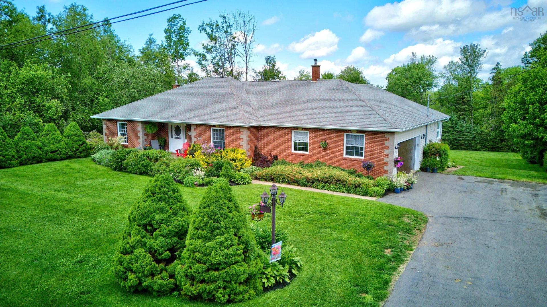 45 Glenabbey Drive, Murray Siding, NS