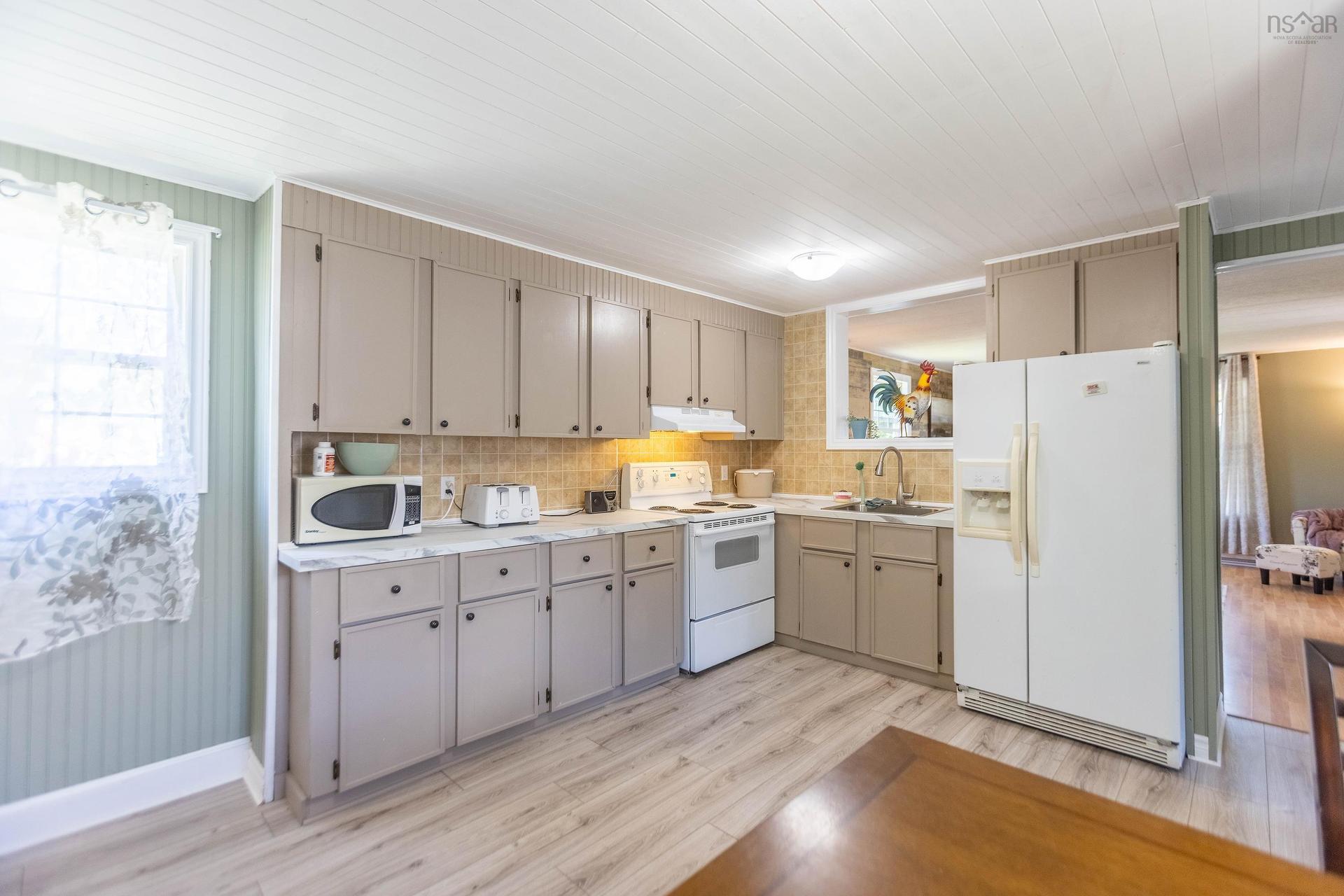 25 Liberty Lane, Amherst, NS