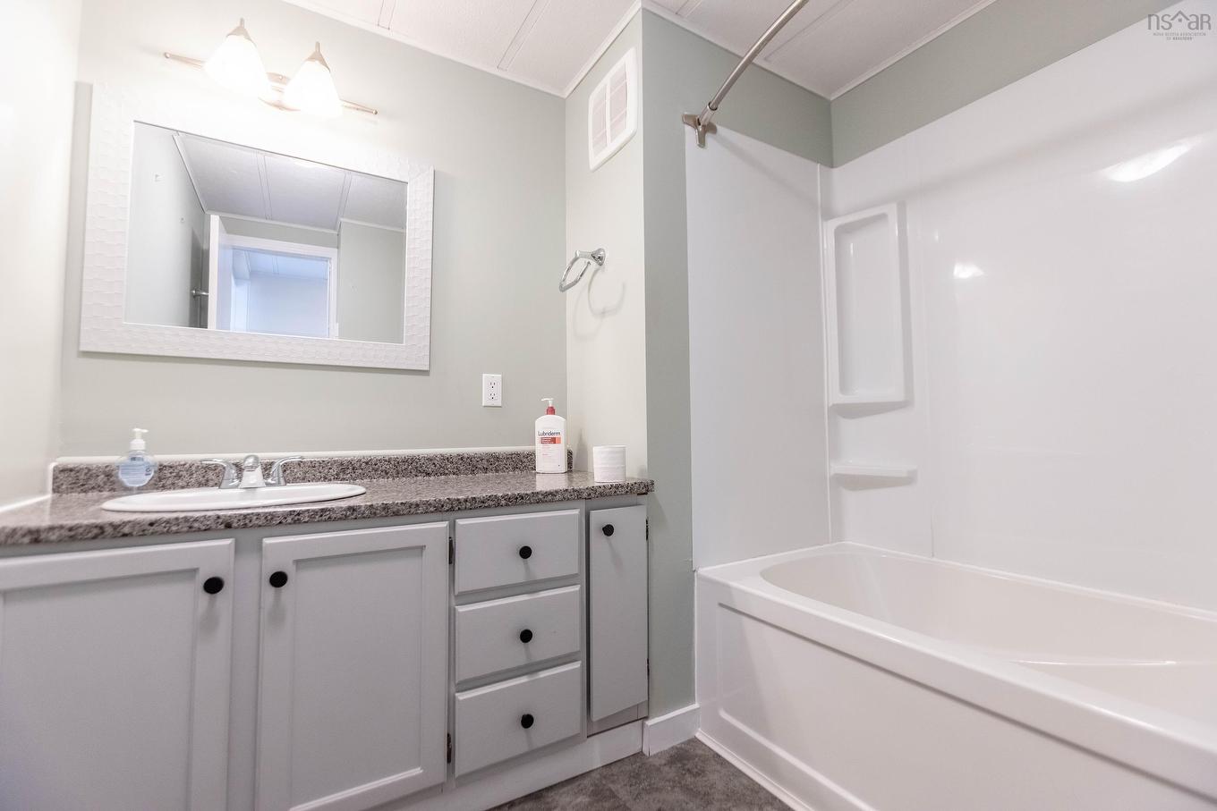 25 Liberty Lane, Amherst, NS