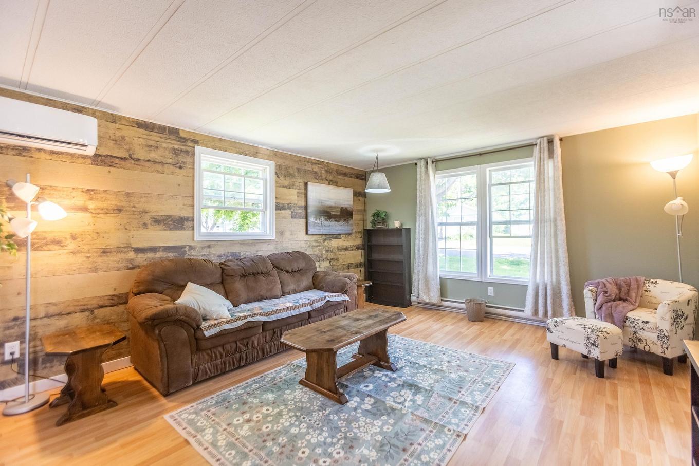 25 Liberty Lane, Amherst, NS