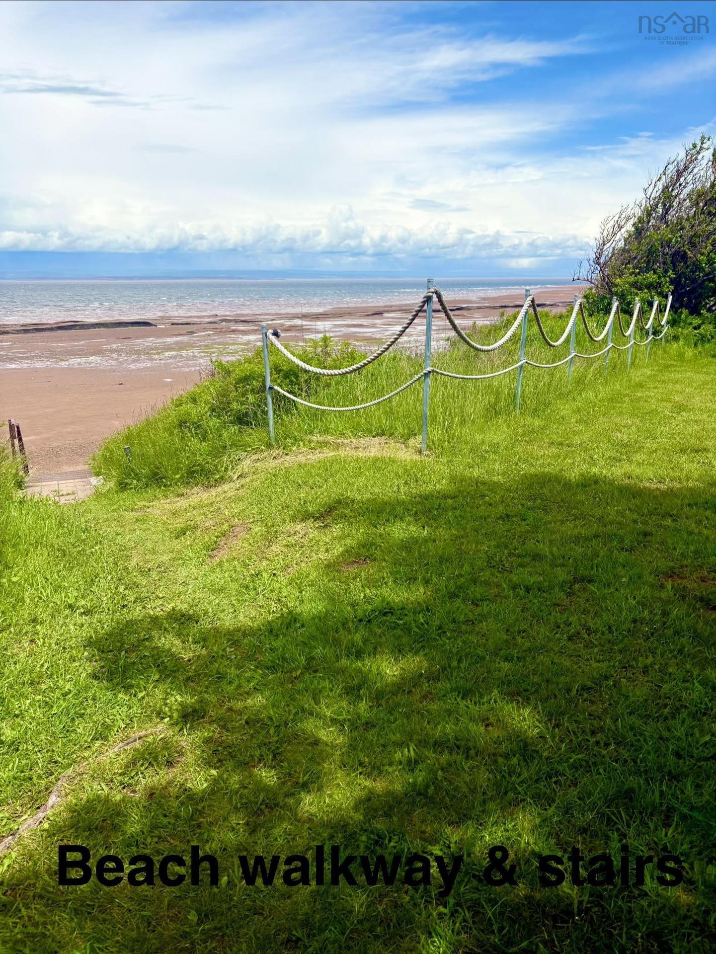 J 51 First Avenue, Tennecape, NS