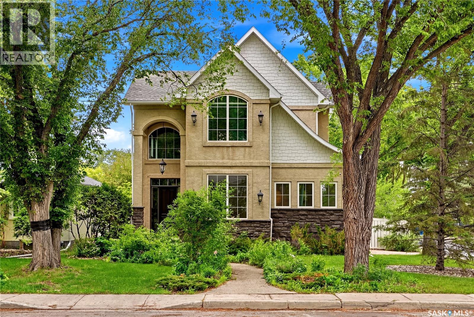 3202 Hill Avenue, Regina, SK