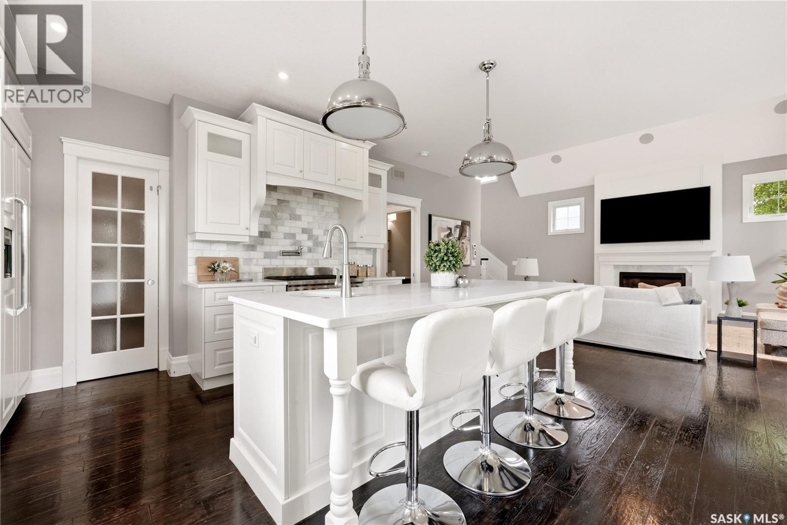 3202 Hill Avenue, Regina, SK