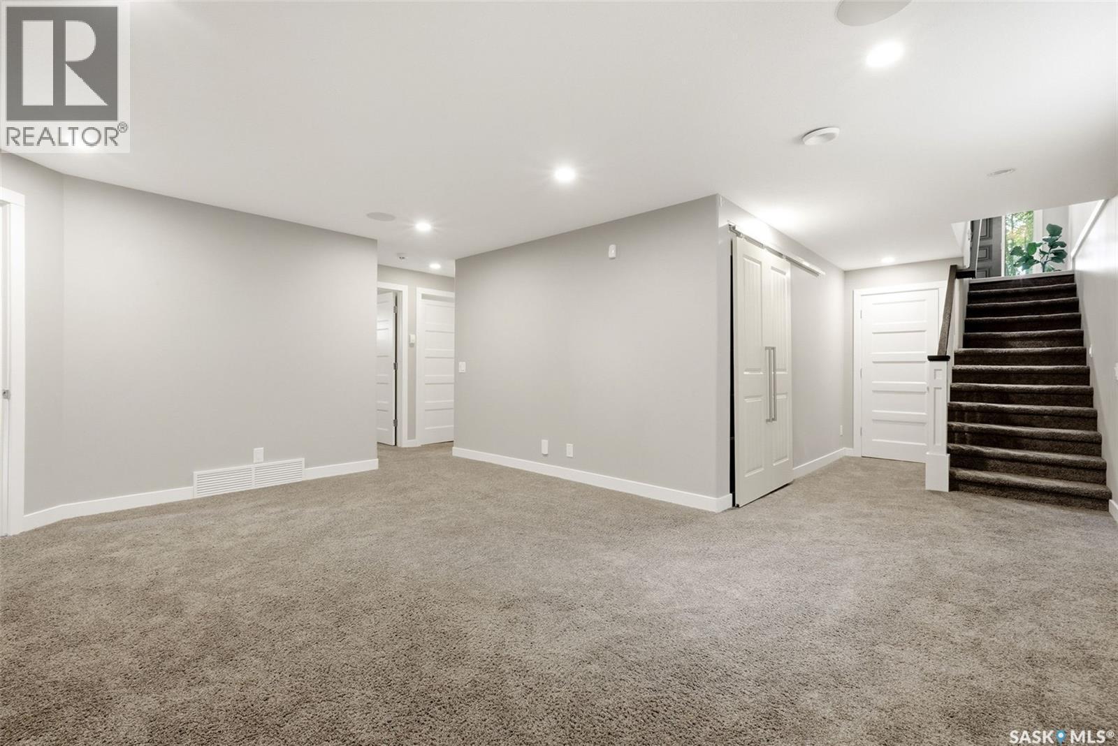 3202 Hill Avenue, Regina, SK