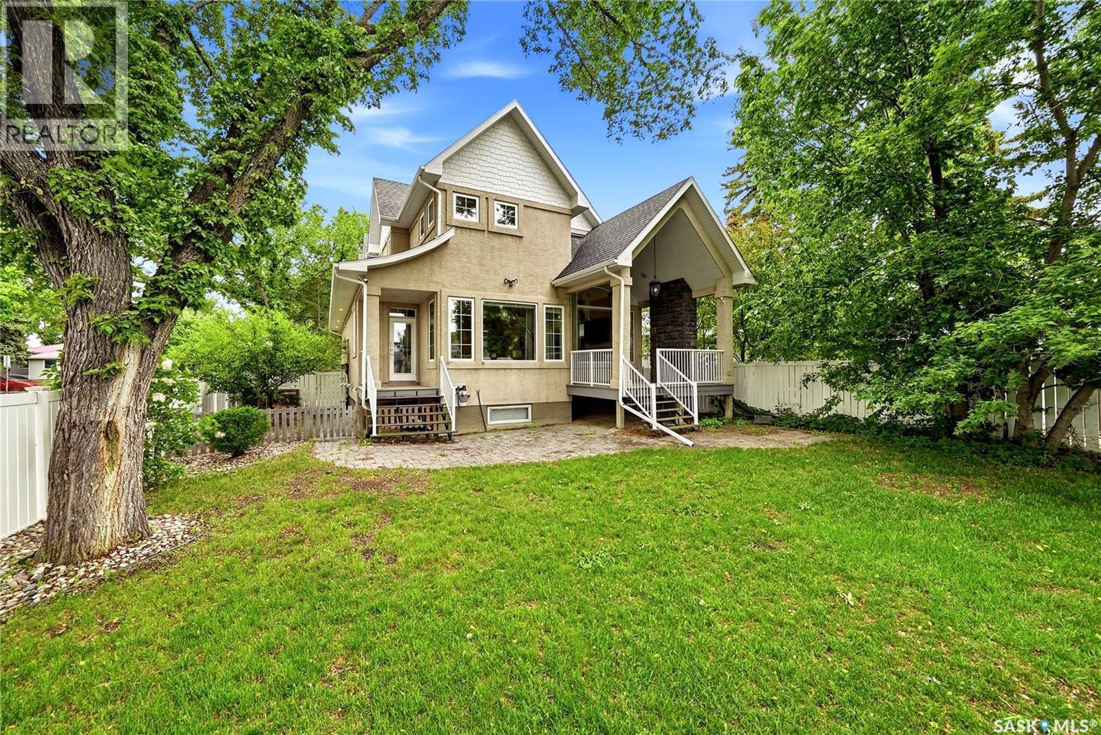 3202 Hill Avenue, Regina, SK