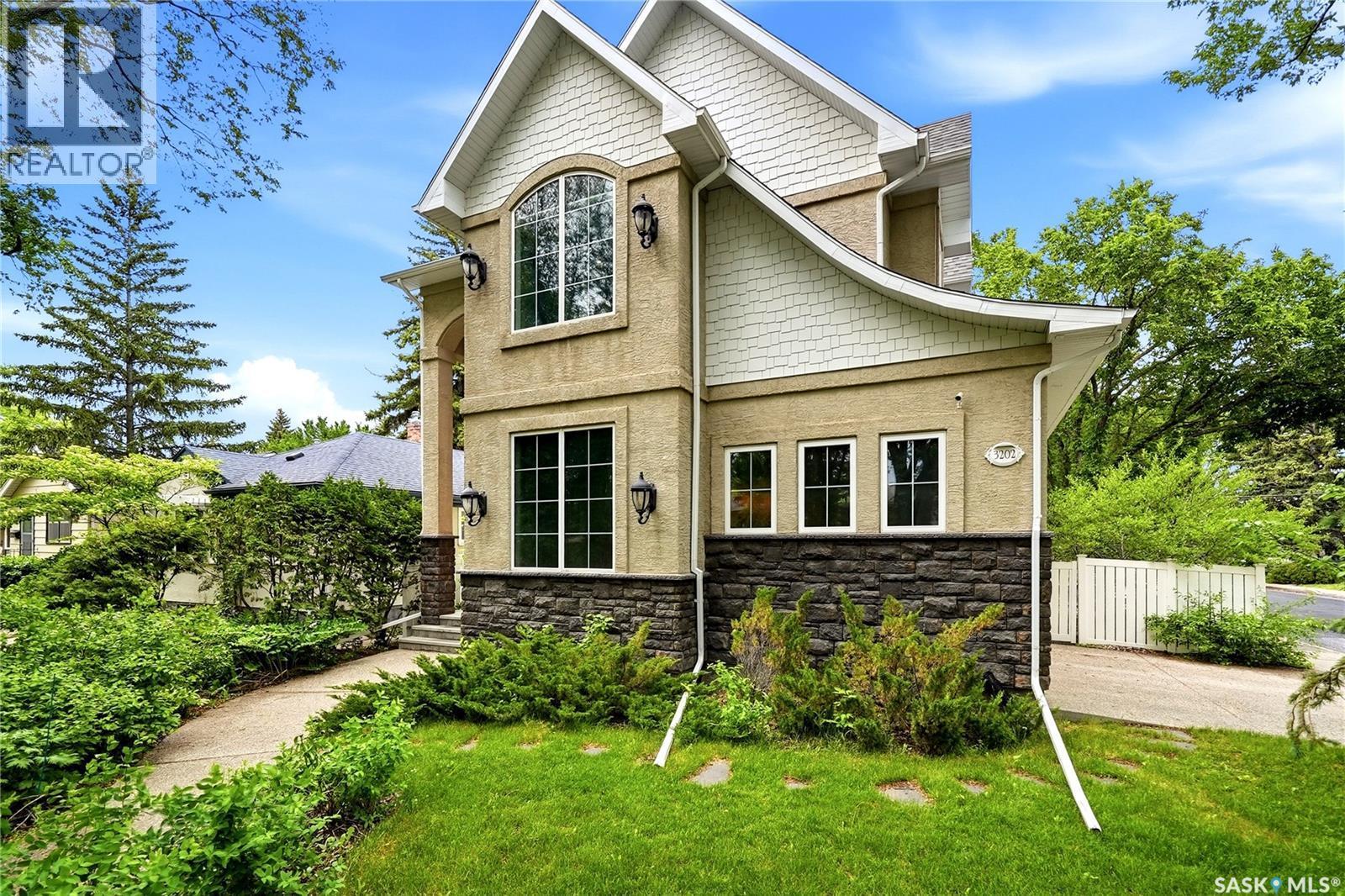 3202 Hill Avenue, Regina, SK
