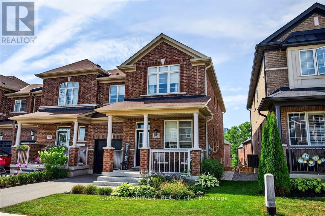 225 Skinner Road, Hamilton, ON